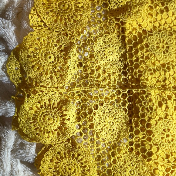 Charollette Russe Yellow Hand-knitted Top - Picture 4 of 14